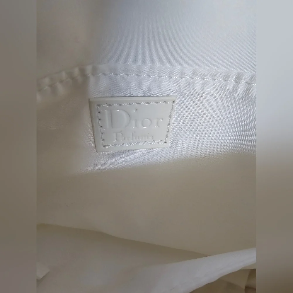 Dior Parfums White Satin Makeup Purse EUC - Picture 10 of 14